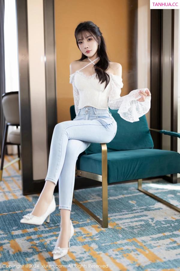 陈芝 芝芝Booty [XiuRen]高清写真图 2024.02.27 No.8147 徐莉芝Booty 美腿黑丝第12张图片